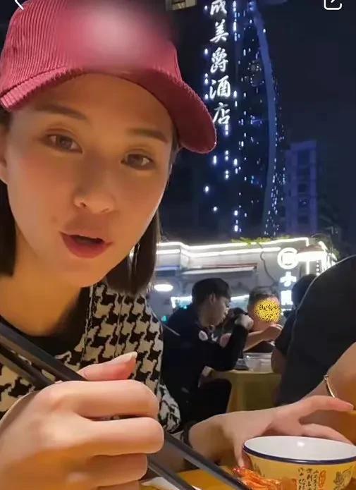 现在好多主播吃娱乐圈瓜,主播们如何成为娱乐圈瓜的搬运工